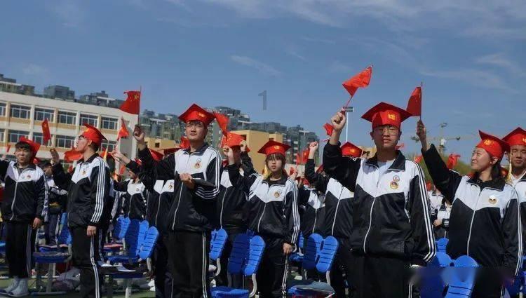 森迪穿越魔法学院